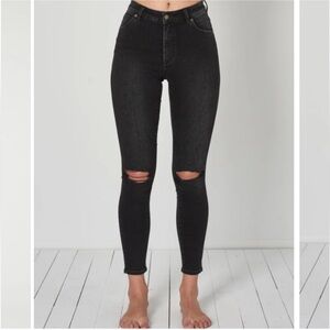 Rollas West Coast Black Distressed Skinny Jeans 28 NWOT